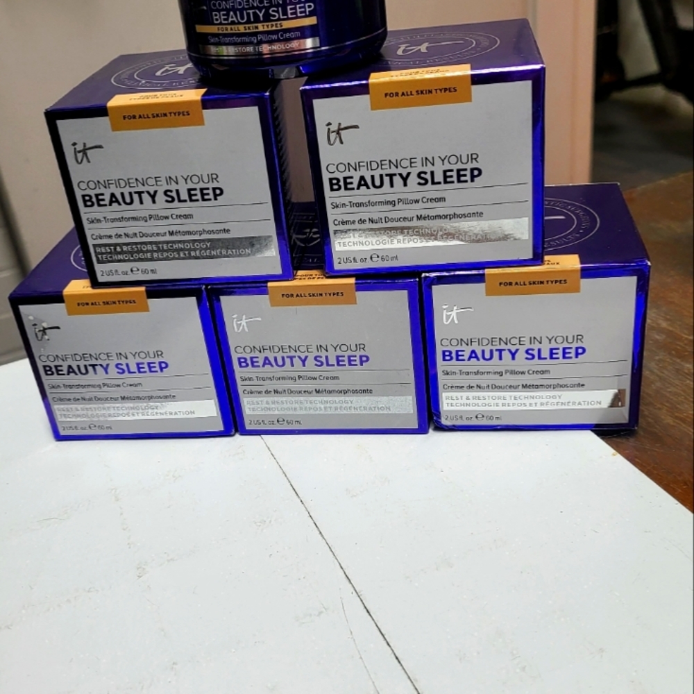 It Beauty Sleep  Skin Transforming Pillow Cream